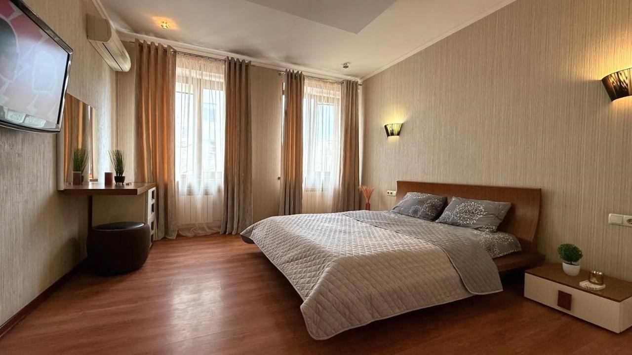 Ferienwohnung Mironositskaya 75 Charkiw Exterior foto