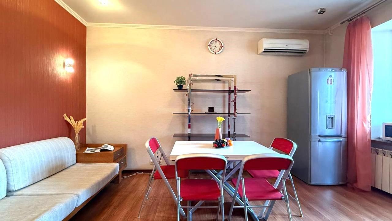 Ferienwohnung Mironositskaya 75 Charkiw Exterior foto